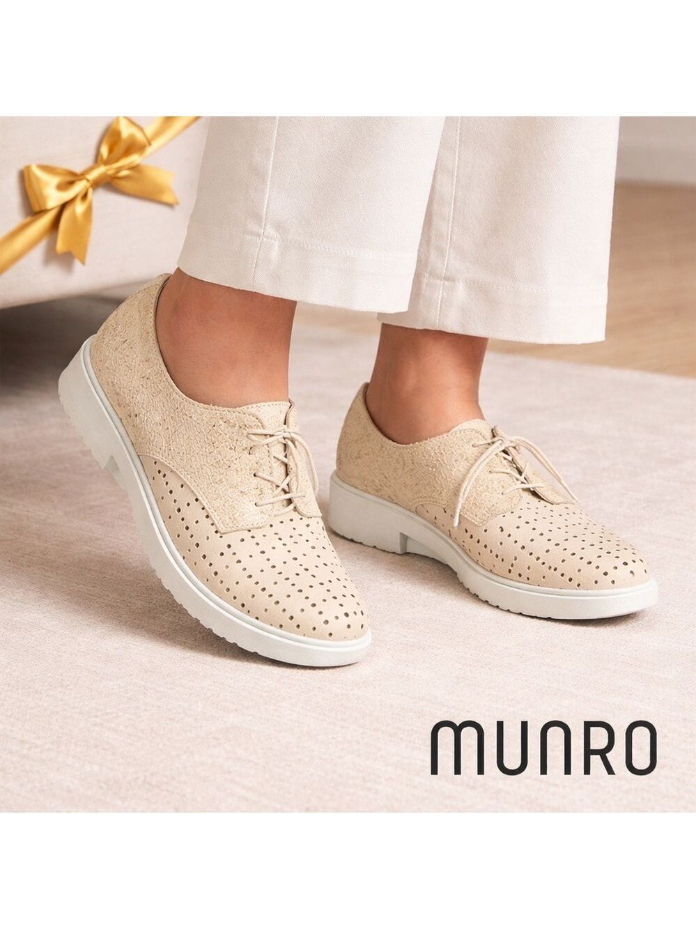 Munro American Oxford Shoes Beige Snakeskin Gold Cream 7.5W